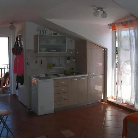 Studio Splith, Apartment *